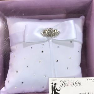 Ring pillow